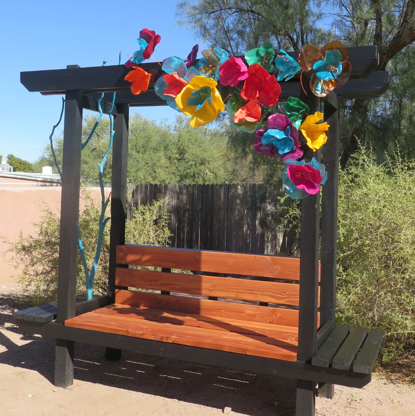 •three-sided bench.JPG